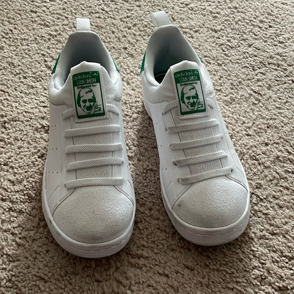 Adidas Stan Smith slip on Size 2 big kids